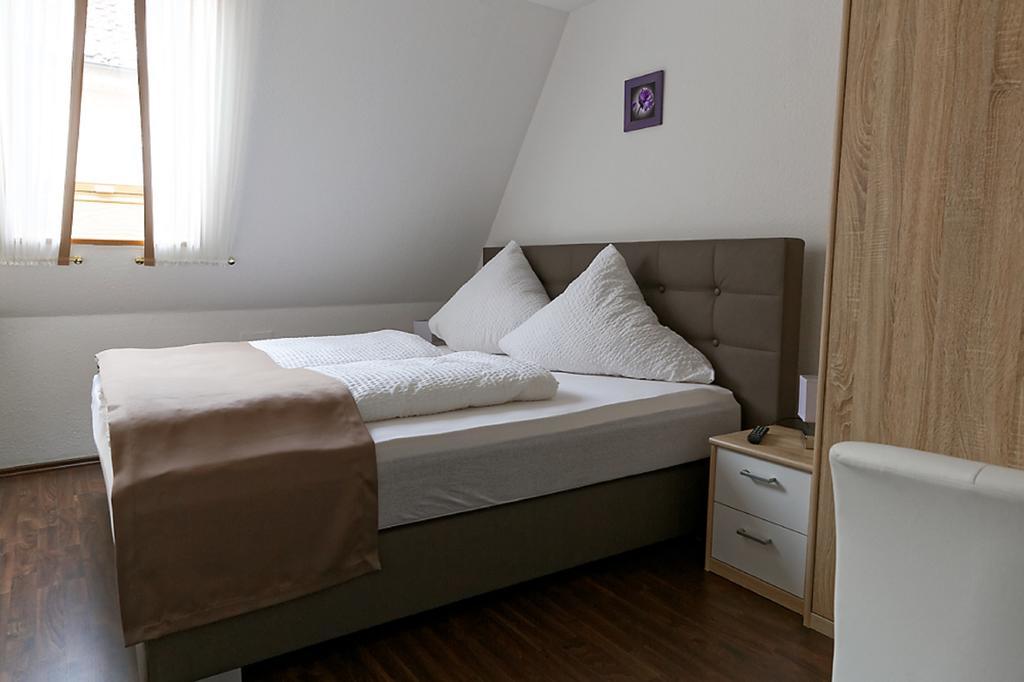 Hotel Huettl - Garni ヴォルムス 部屋 写真